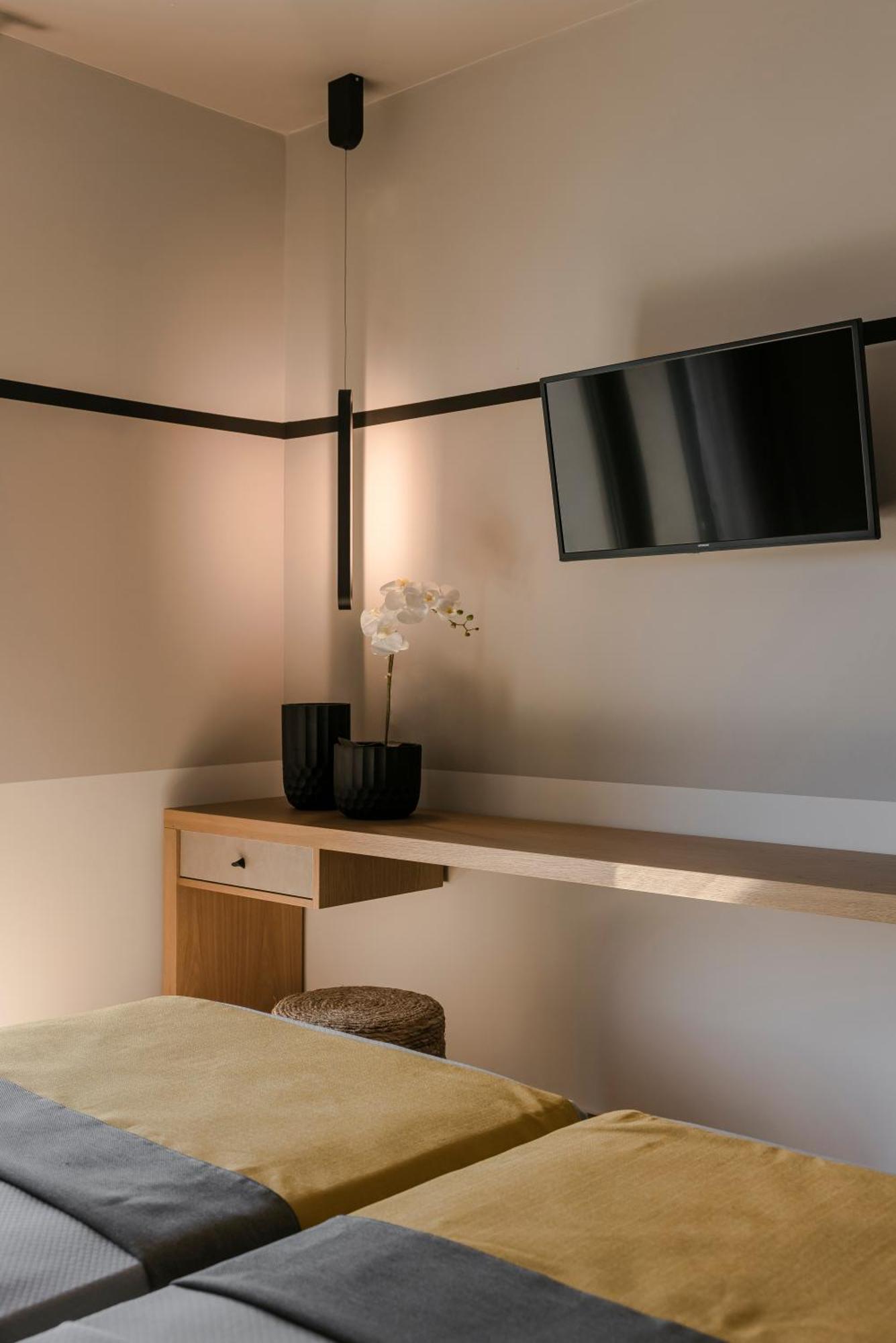 Aparktion The Grand Maistro *